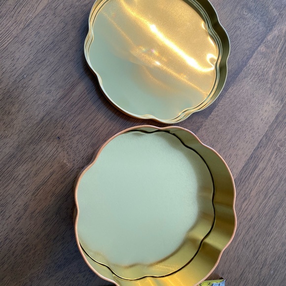 Winnie the Pooh cookies tin (3 for $30) - Picture 6 of 6